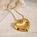 Colar Aço Inoxidável Detalhes em Pingente de Coração Dourado